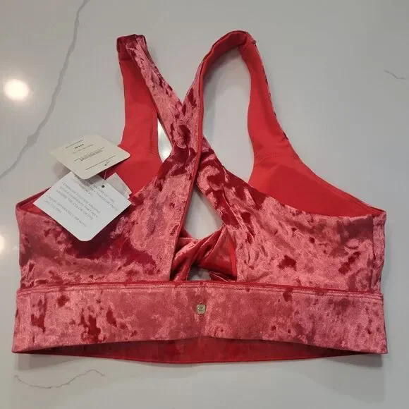 FABLETICS Oasis Crushed Velour Twist Sports Bra S NEW - Picture 9 of 9